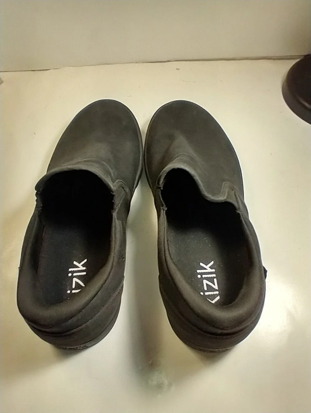 Kizik Venice Black Hands Free Slip On Shoes Men sz 10.5